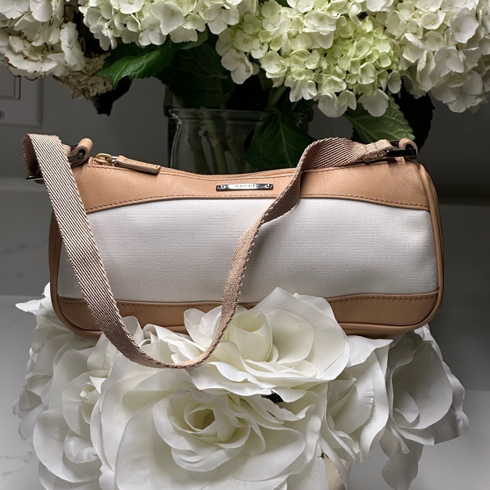 🔥🔥🔥Gucci Tan and White Mini Bag with Silver Accents EUC! + COA - Picture 3 of 12